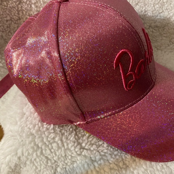 Pink Barbie hat, new without tag, one size fits most - Picture 9 of 11
